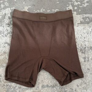 SKIMS Chocolate Brown Boxer Brief Shorts